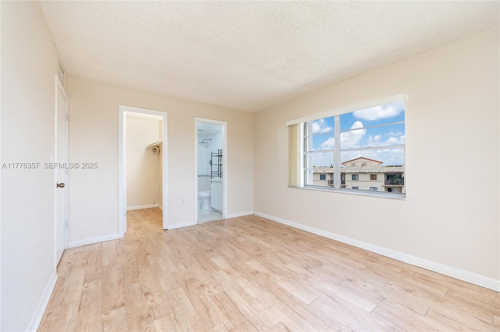 9350 Fontainebleau Boulevard 602, Miami, FL 33172 photo 13