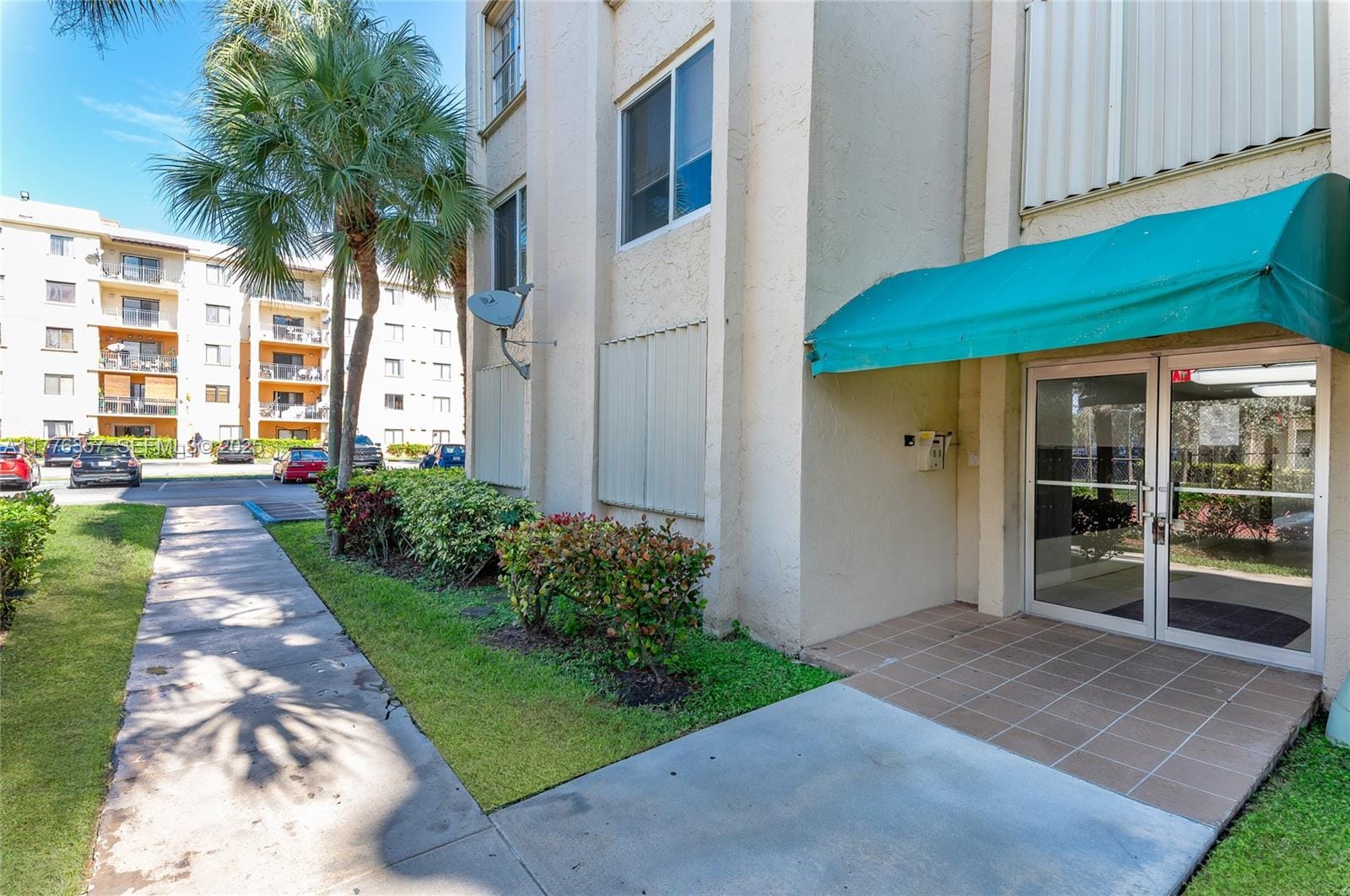 9350 Fontainebleau Boulevard 602, Miami, FL 33172 photo 19