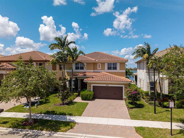 9709 Blue Isle Bay, sold in Miralago At Parkland, Parkland, FL
