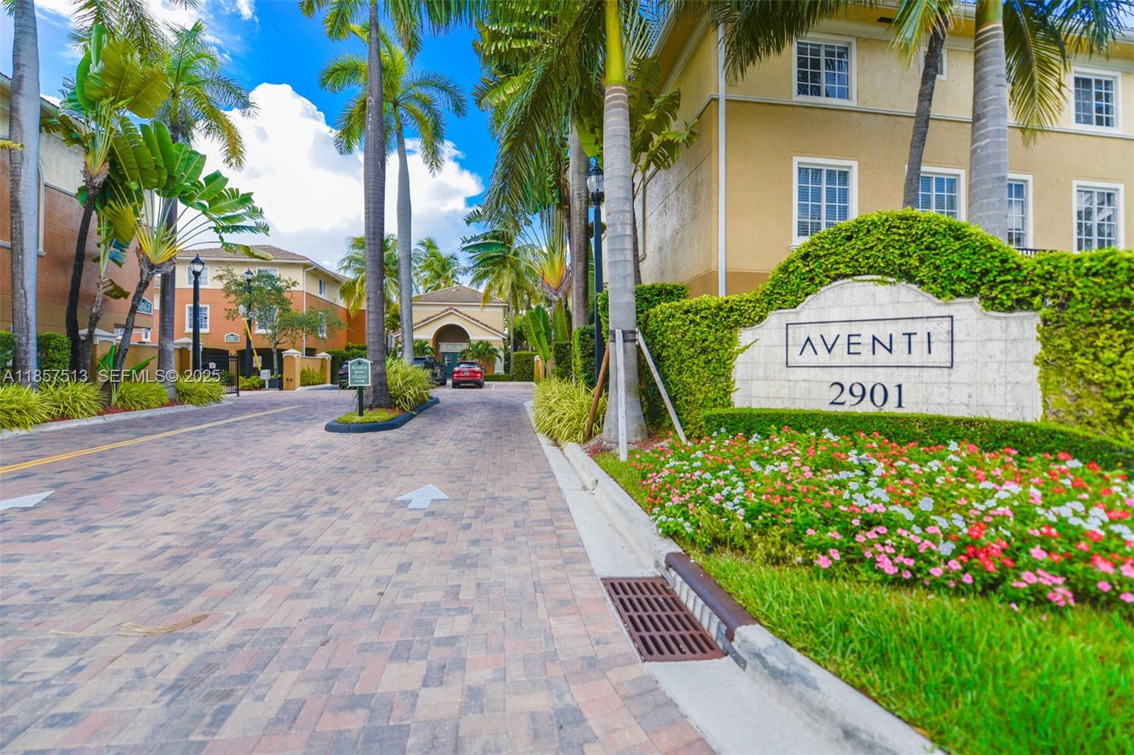 2811 NE 185th Street 801, Aventura, FL 33180, Aventura