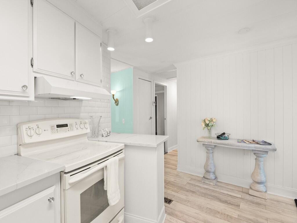 125 La Vaughn Circle, Jensen Beach, FL 34957 photo 18