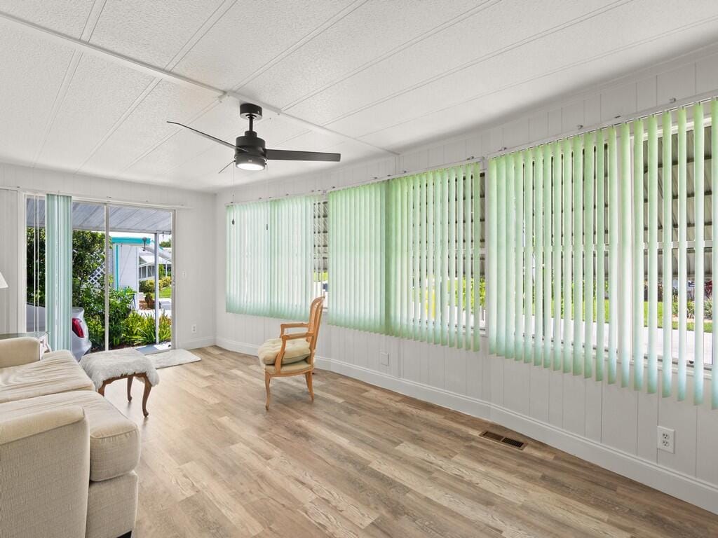 125 La Vaughn Circle, Jensen Beach, FL 34957 photo 22
