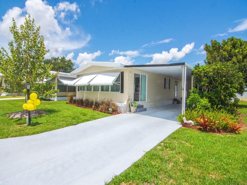 125 La Vaughn Circle, Jensen Beach, FL 34957 photo 6