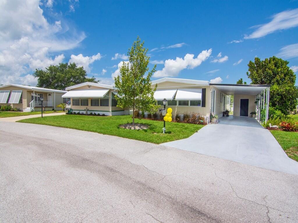 125 La Vaughn Circle, Jensen Beach, FL 34957 photo 8