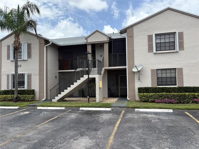 889 Hamilton Drive 889H, Homestead, FL 33034