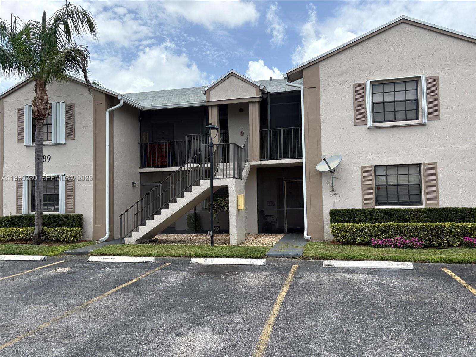 889 Hamilton Drive 889H, Homestead, FL 33034 photo 1