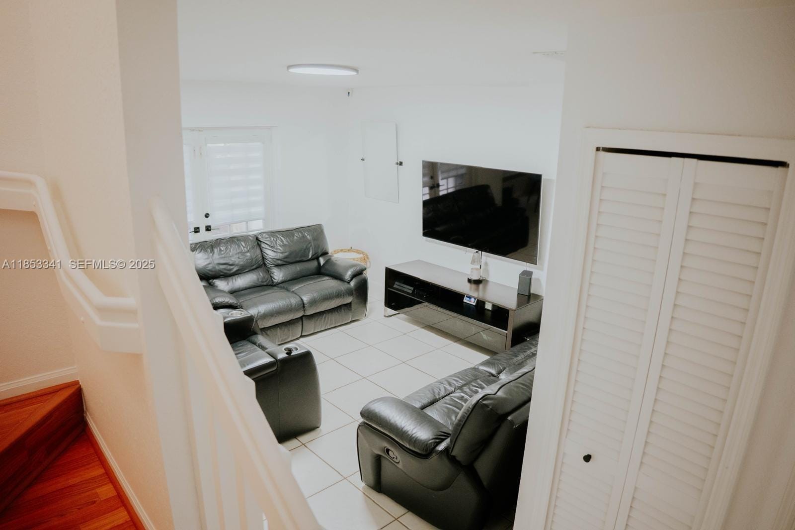 14064 S Forest Oak Circle, Davie, FL 33325 photo 4