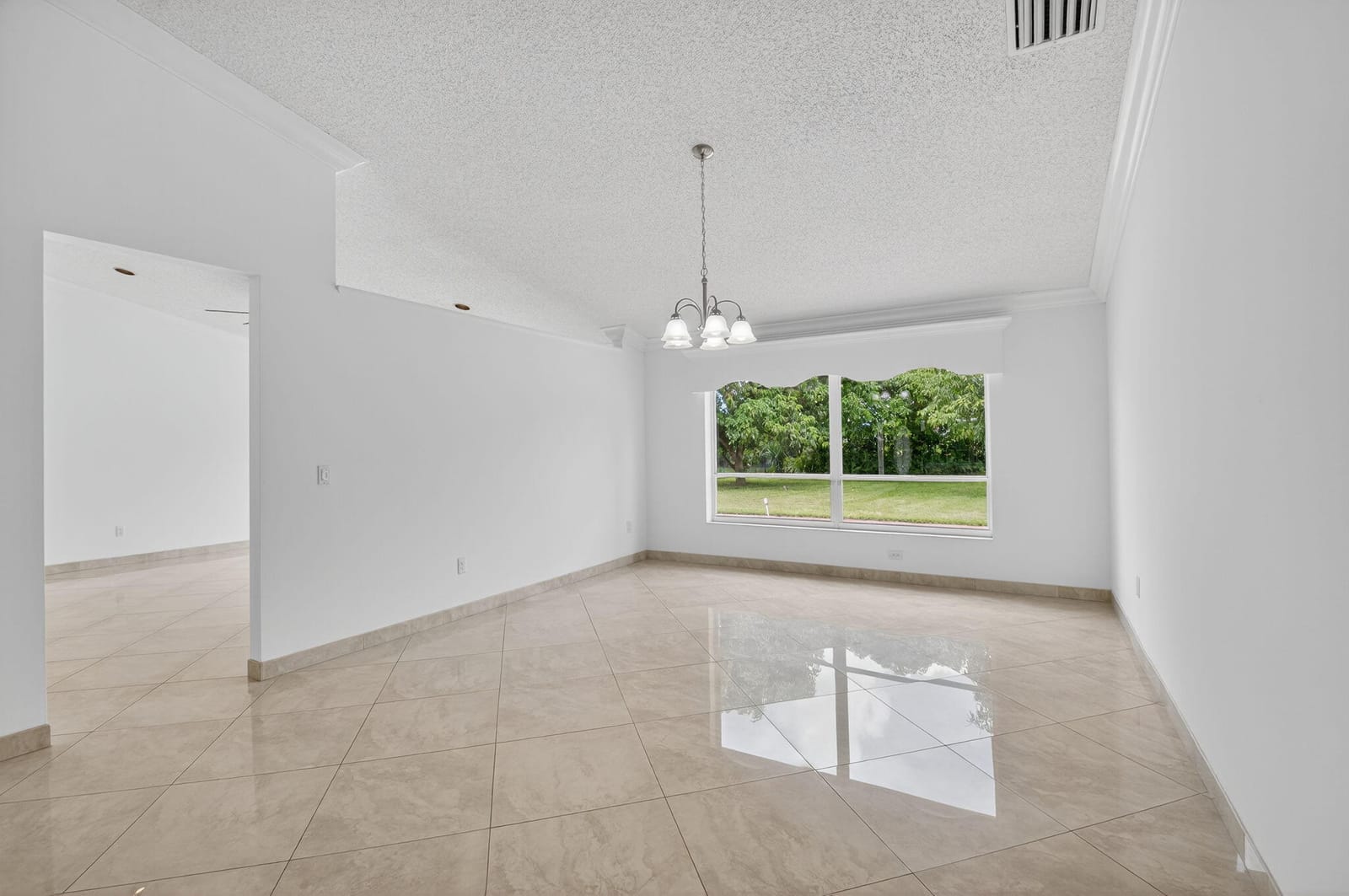 10628 Plainview Circle — photo 5
