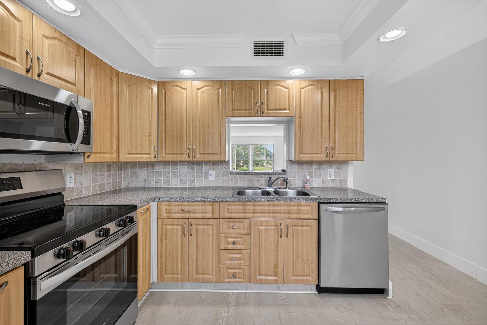 2902 Victoria Circle G3 — photo 5