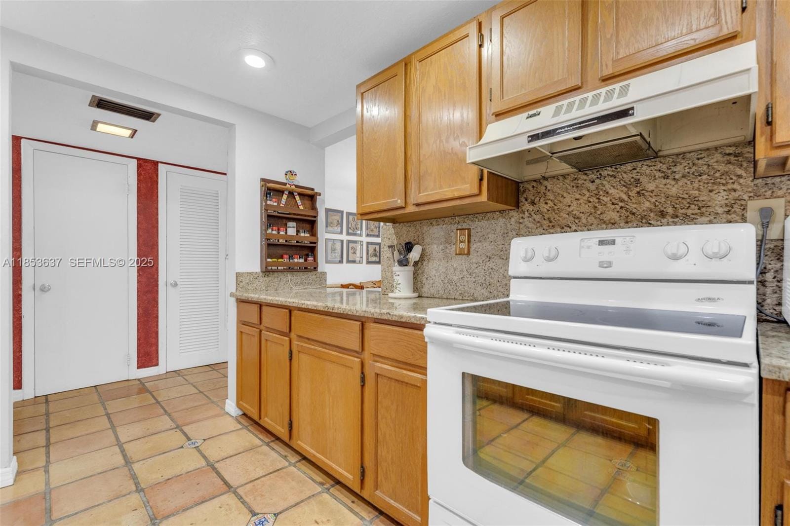 9761 SW 92nd Terrace, Miami, FL 33176 photo 20