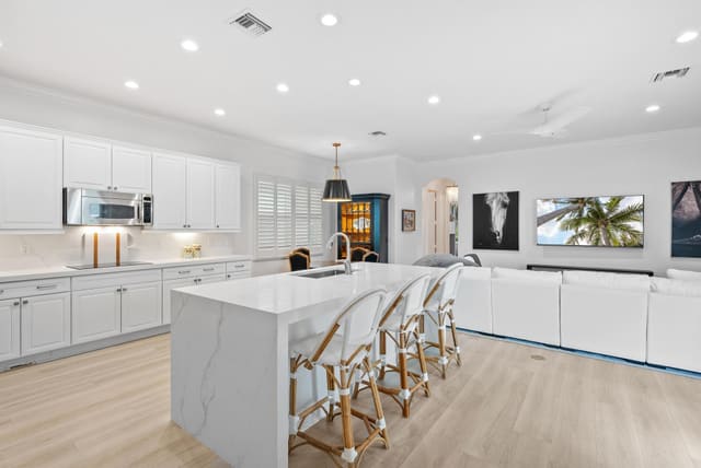 12025 Aviles Circle, Palm Beach Gardens, FL 33418