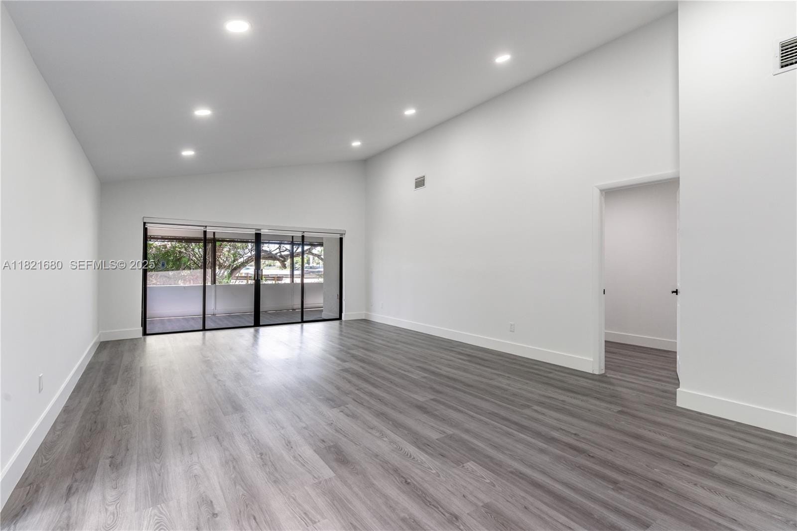 272 Fairway Circle, 98, Weston, FL 33326 photo 13
