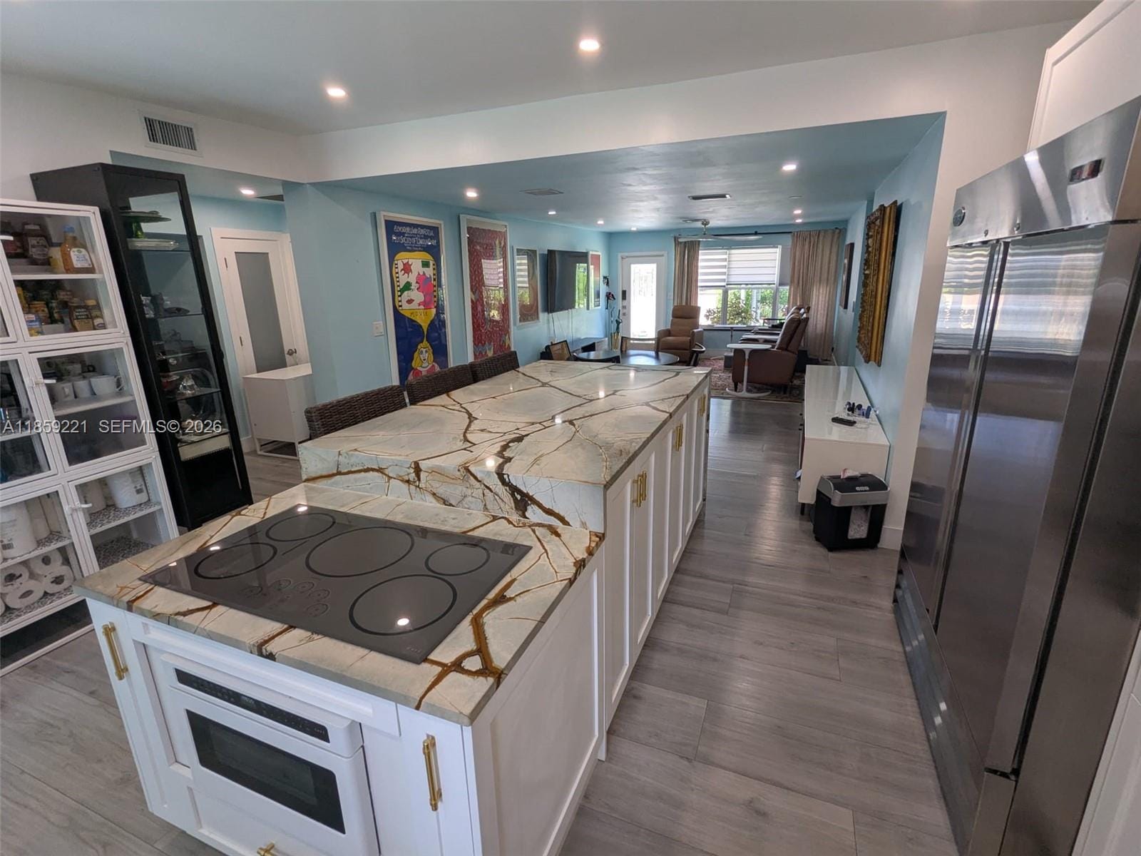 524 NE 27th Drive, Wilton Manors, FL 33334 photo 2