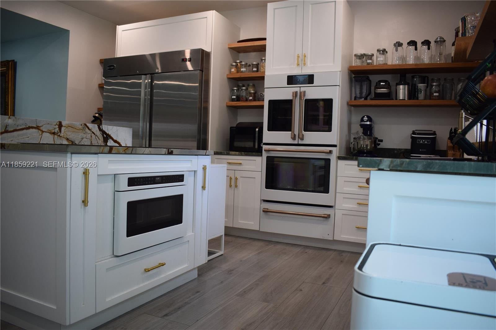 524 NE 27th Drive, Wilton Manors, FL 33334 photo 8