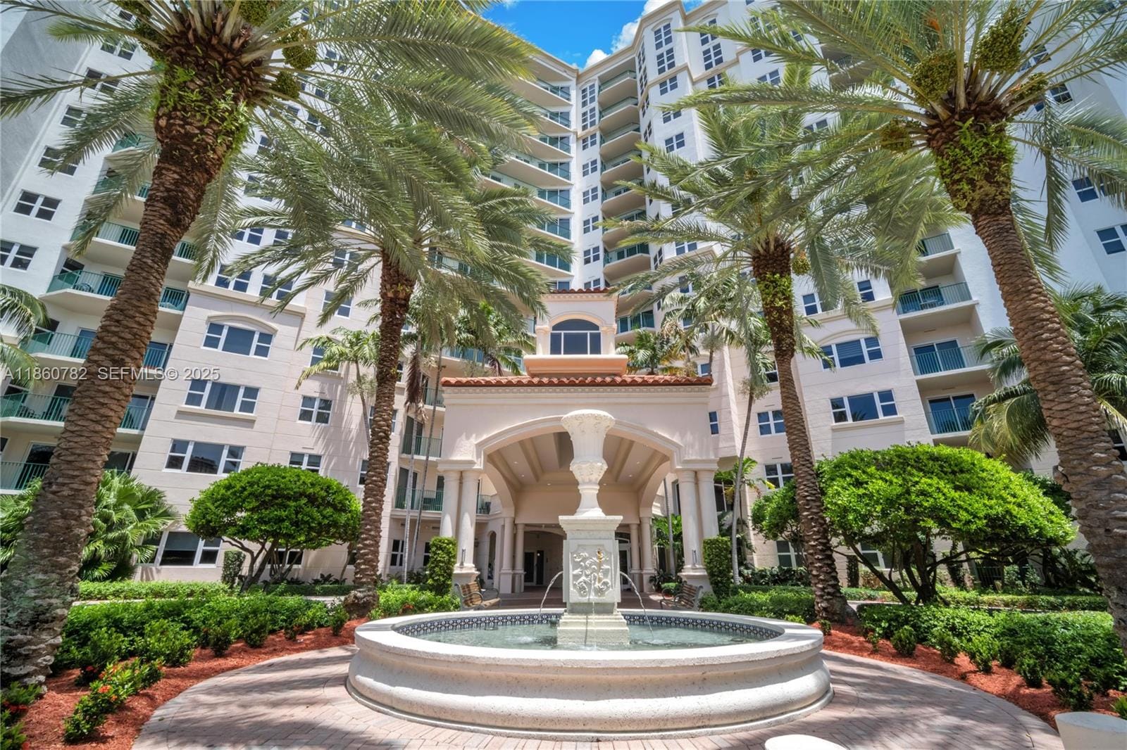 19900 E Country Club Drive 308, Aventura, FL 33180 photo 15
