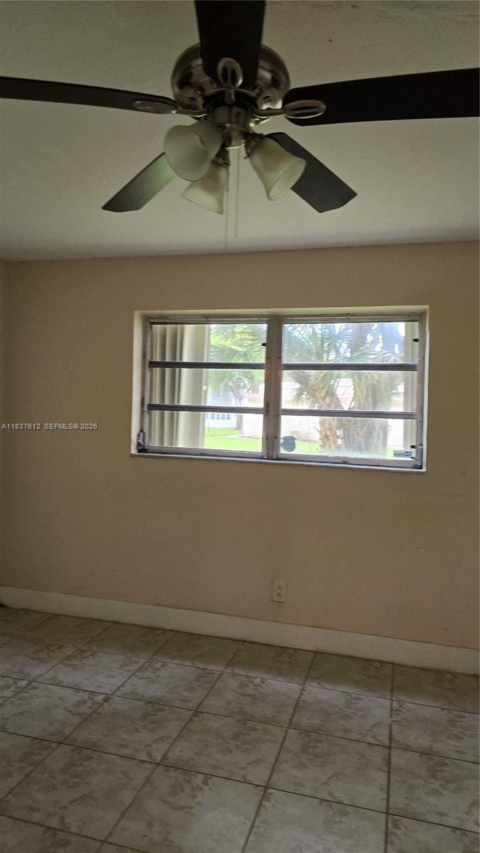 1450 NE 191st Street 106 — photo 11