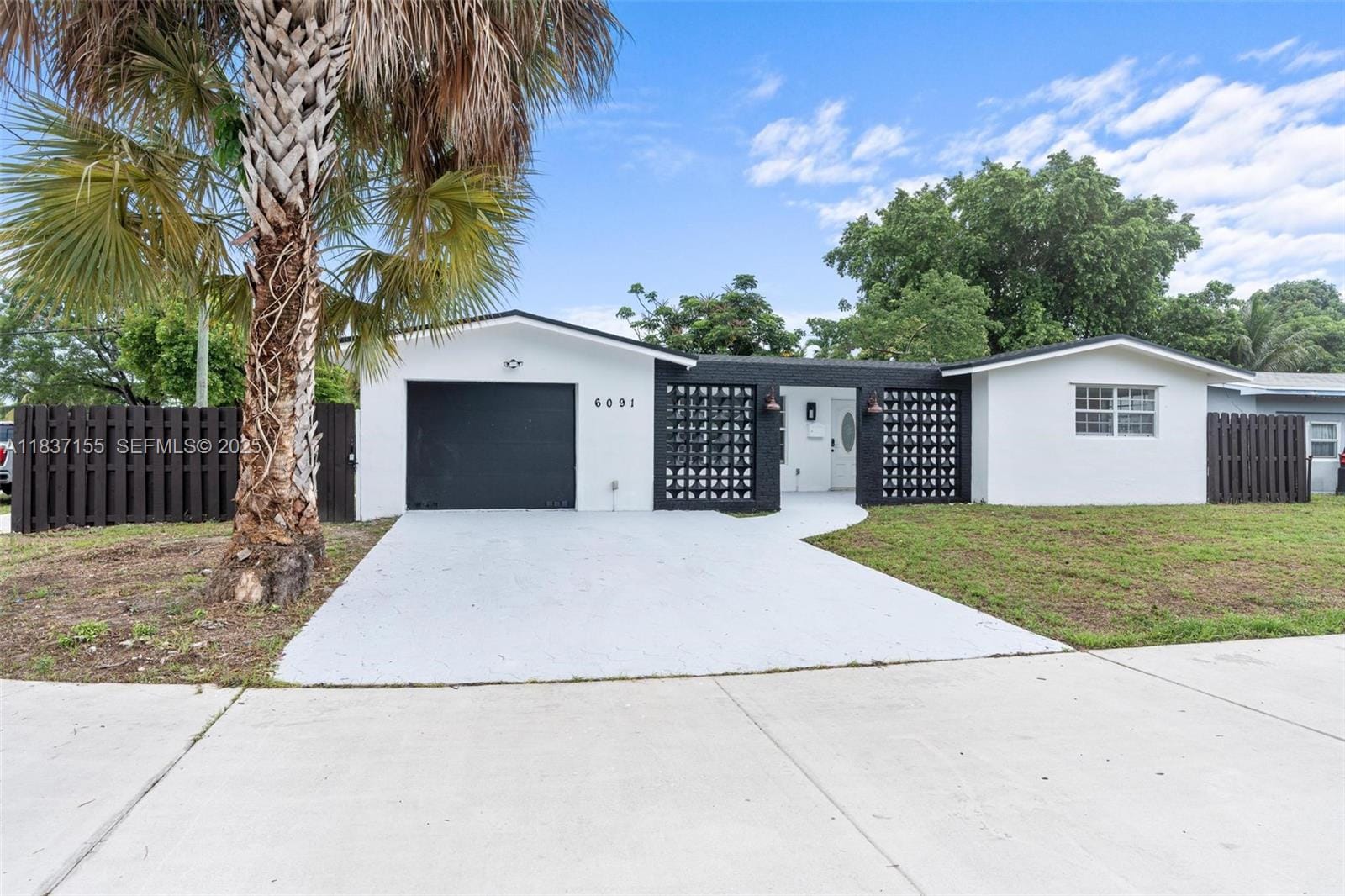 6091 NW 19th Street, Sunrise, FL 33313