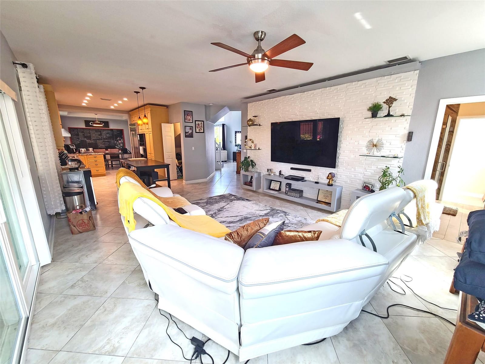 2106 NE 38th Road, Homestead, FL 33033 photo 6