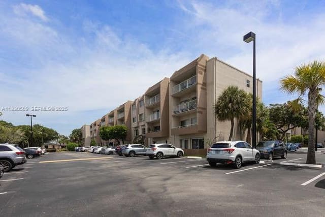 7725 SW 86th Street A1-313, Miami, FL 33143
