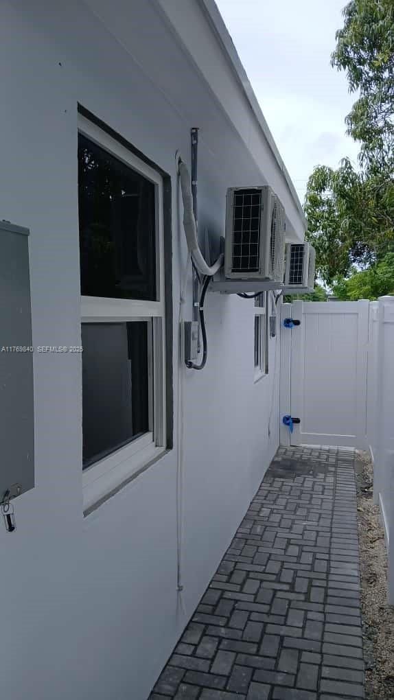 5636 Arthur Street — photo 3