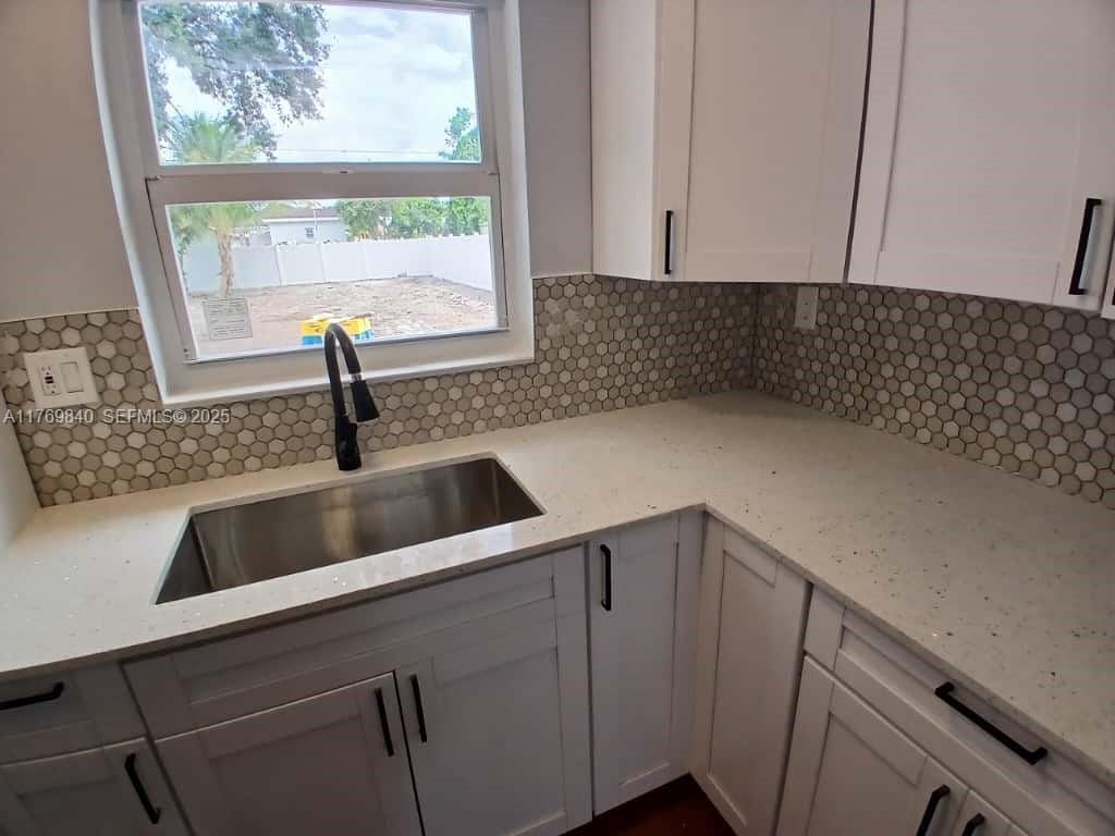 5636 Arthur Street — photo 10