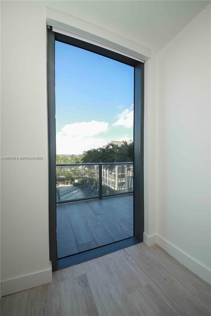 121 NE 34th Street 1009, Miami, FL 33137 photo 17