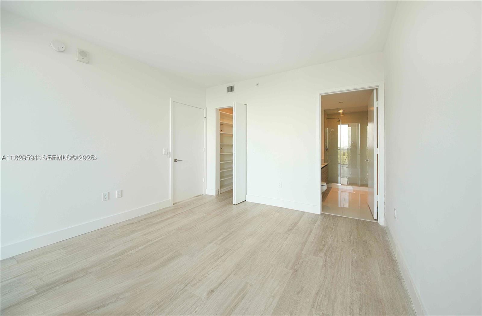 121 NE 34th Street 1009, Miami, FL 33137 photo 18
