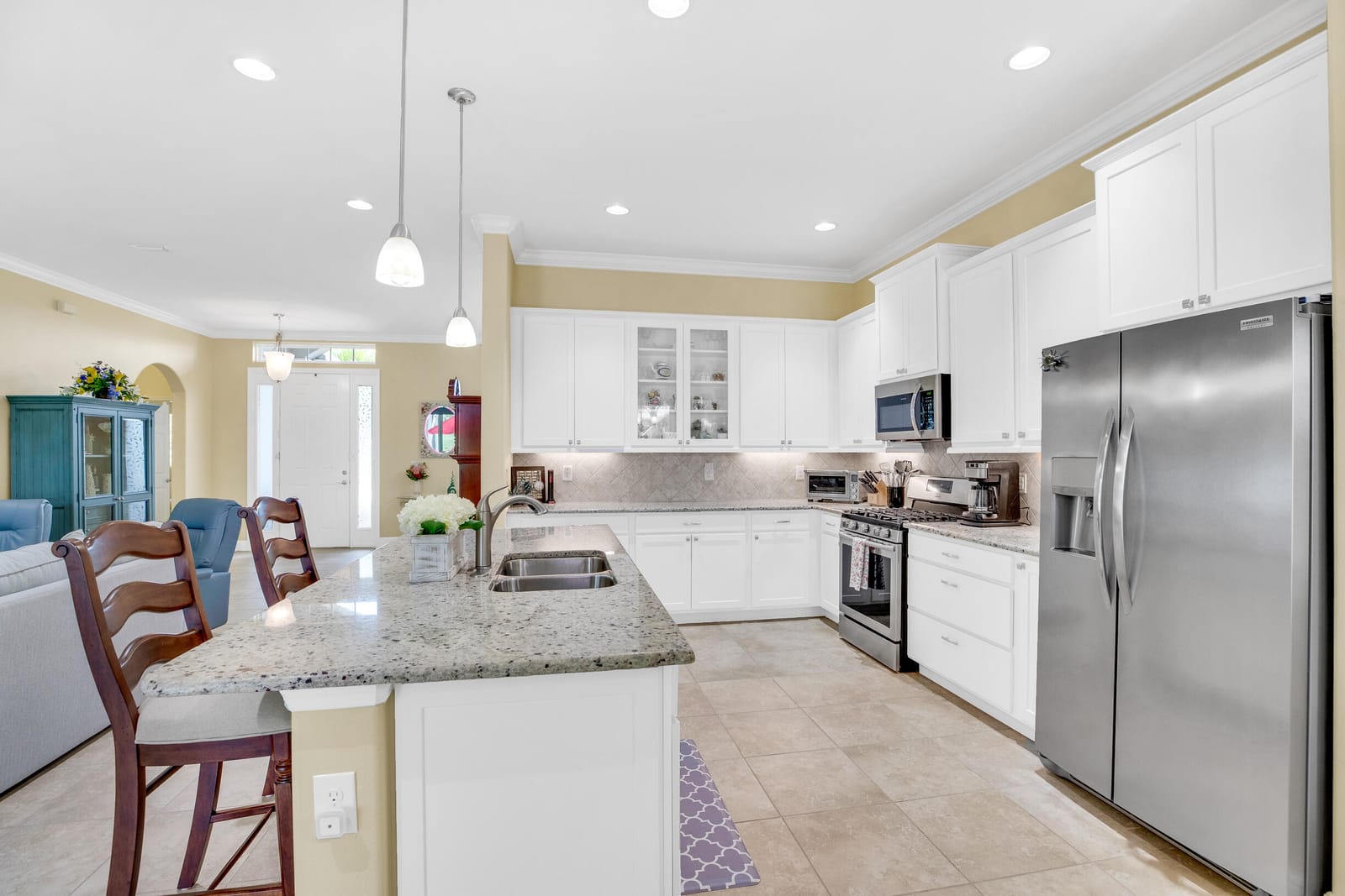 7201 E Village Square — photo 4