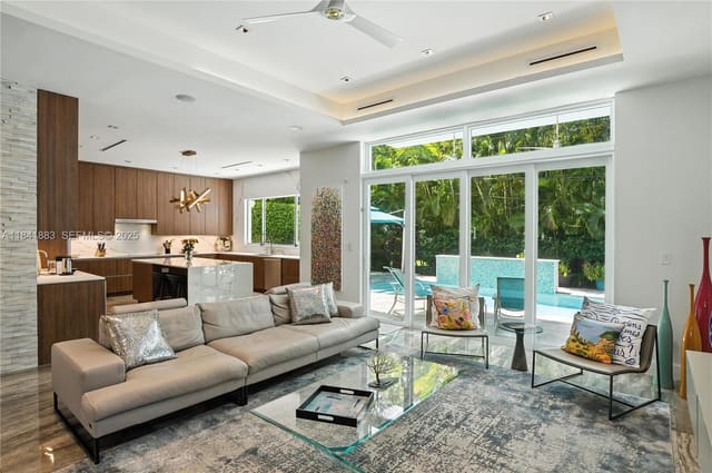 4048 Malaga Avenue, sold in Utopia, Miami, FL