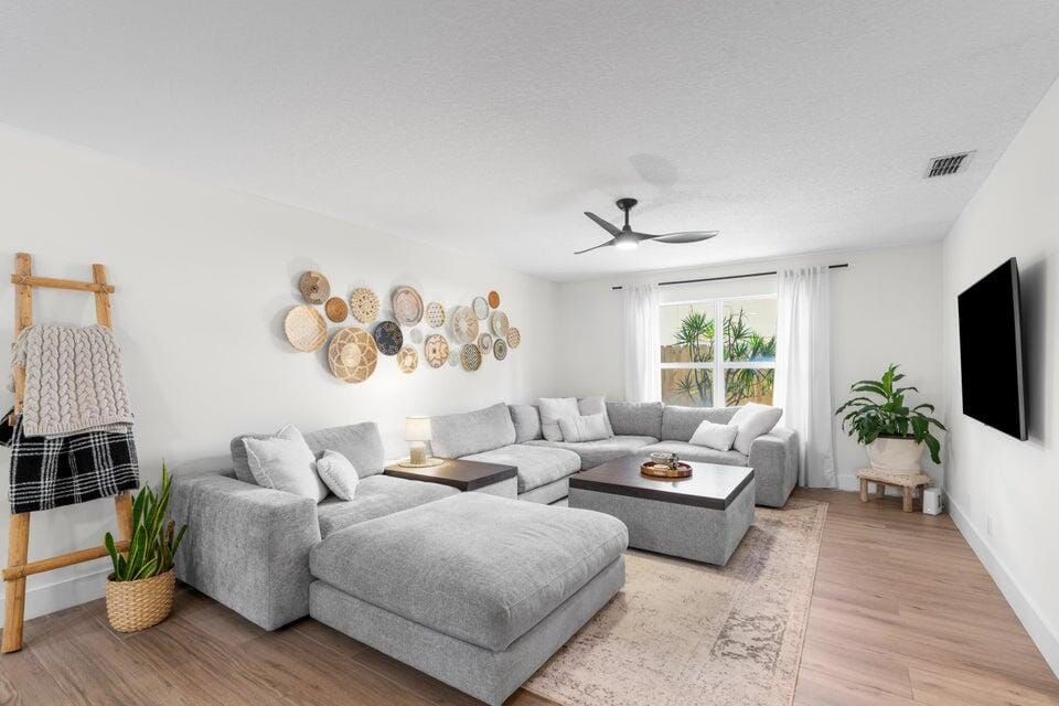 883 Prairie Road, West Palm Beach, FL 33406