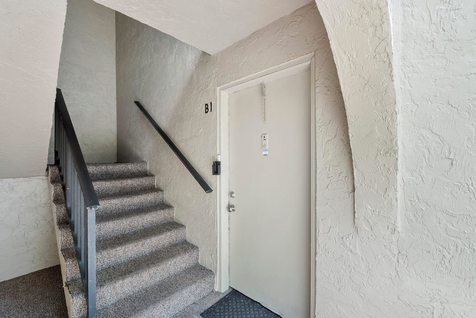 512 Shady Pine Way B1 — photo 2