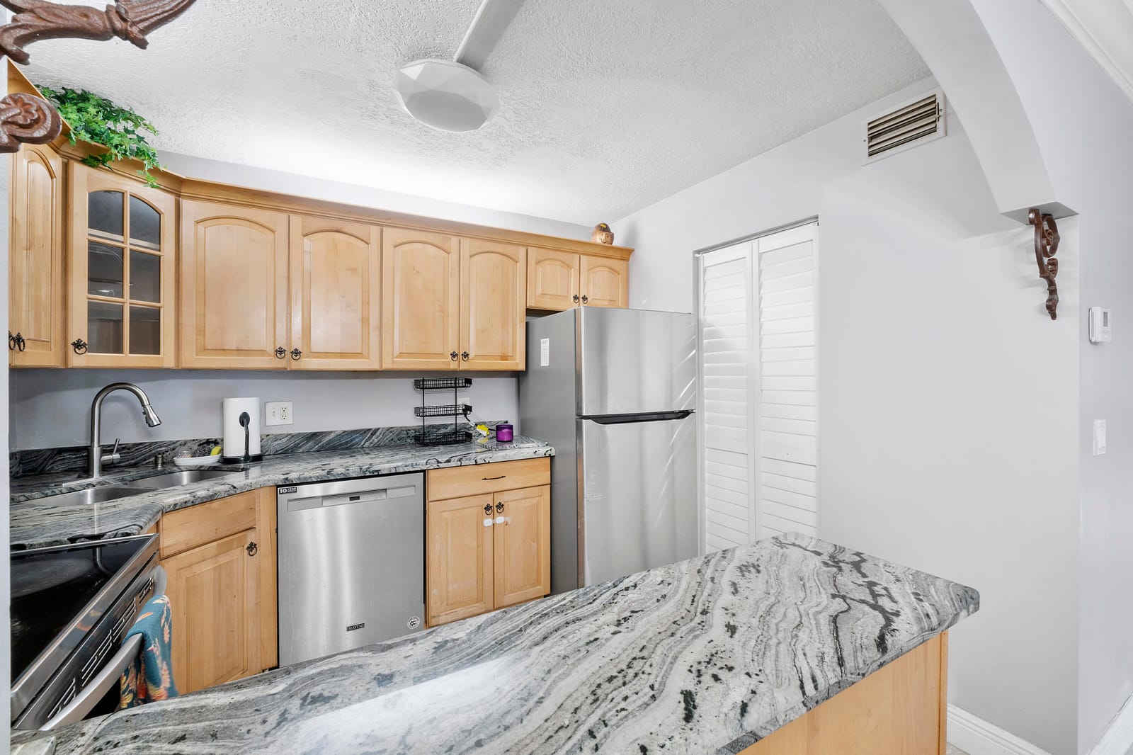512 Shady Pine Way B1 — photo 11