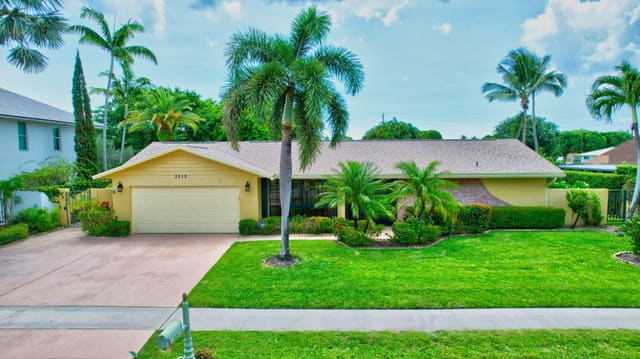3512 Diane Drive, sold in Lake View Haven, Boynton Beach, FL