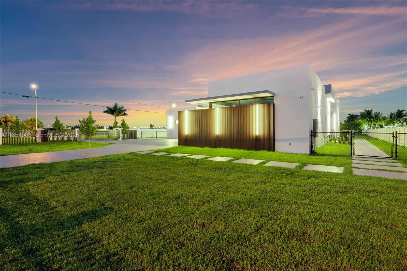 12190 NW 6th Street, Miami, FL 33182 photo 5