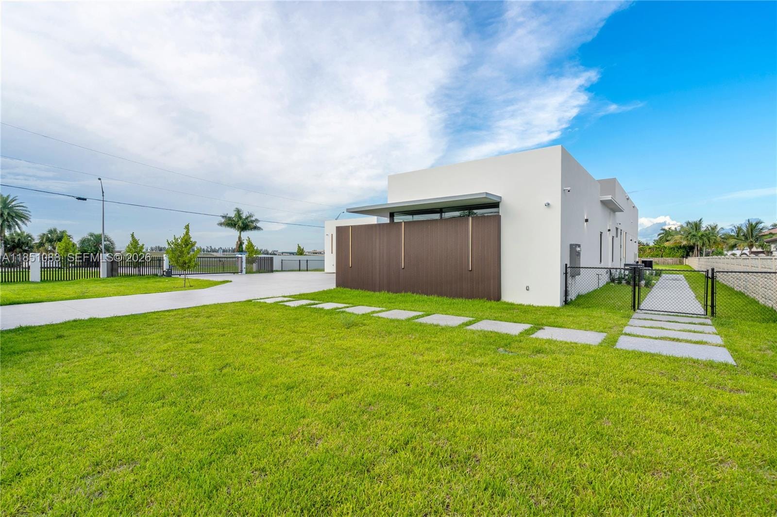 12190 NW 6th Street, Miami, FL 33182 photo 9
