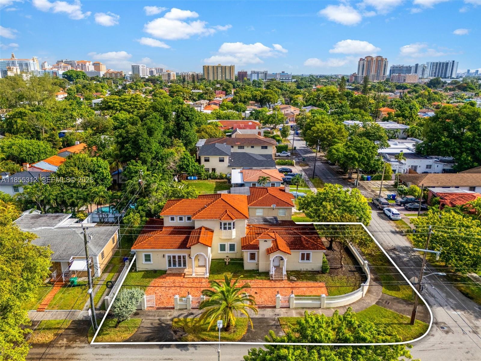 3411 SW 27th Street, Miami, FL 33133