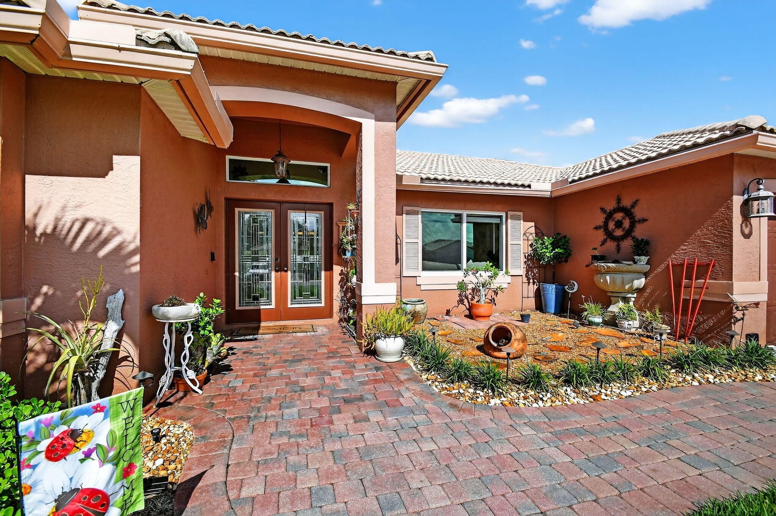 3765 Cypress Lake Drive — photo 3