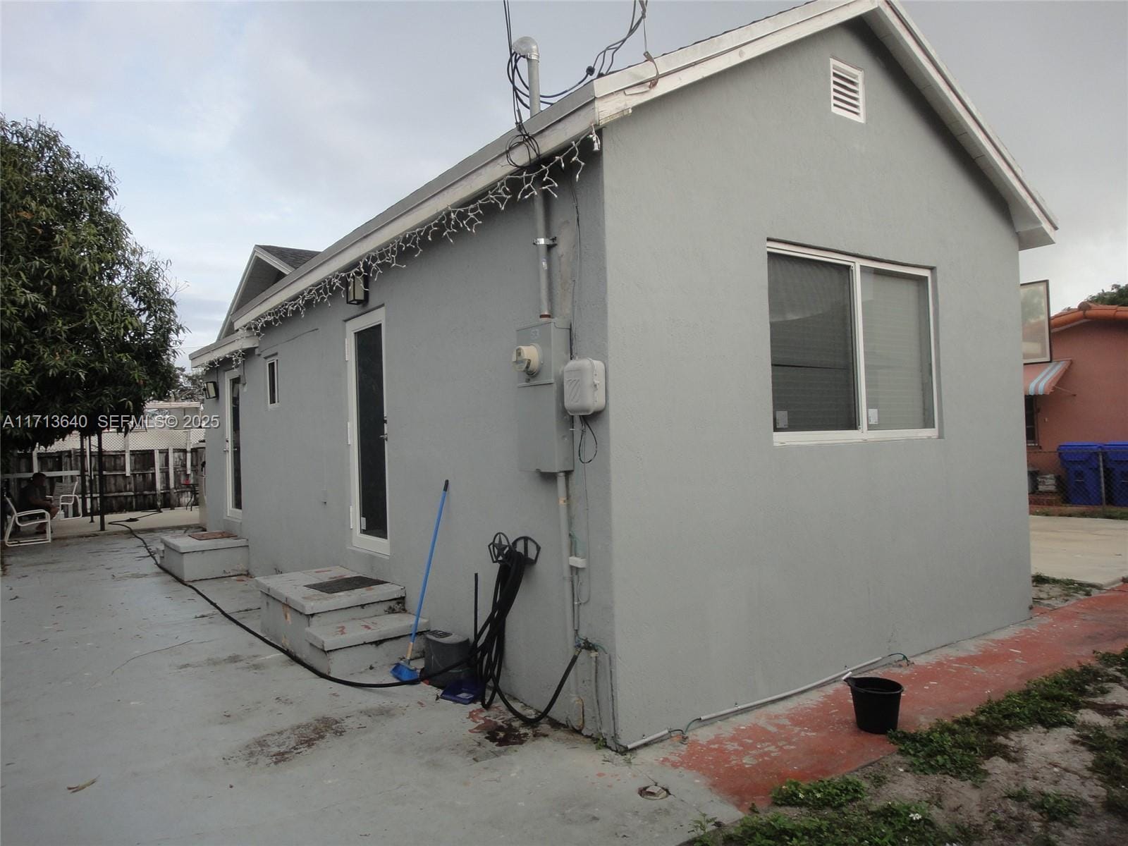 1053 NW 34th Avenue, Miami, FL 33125 photo 4