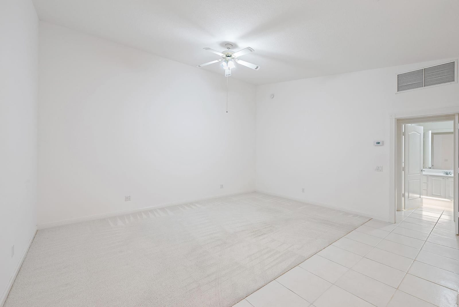 9284 SE Hawks Nest Court — photo 5