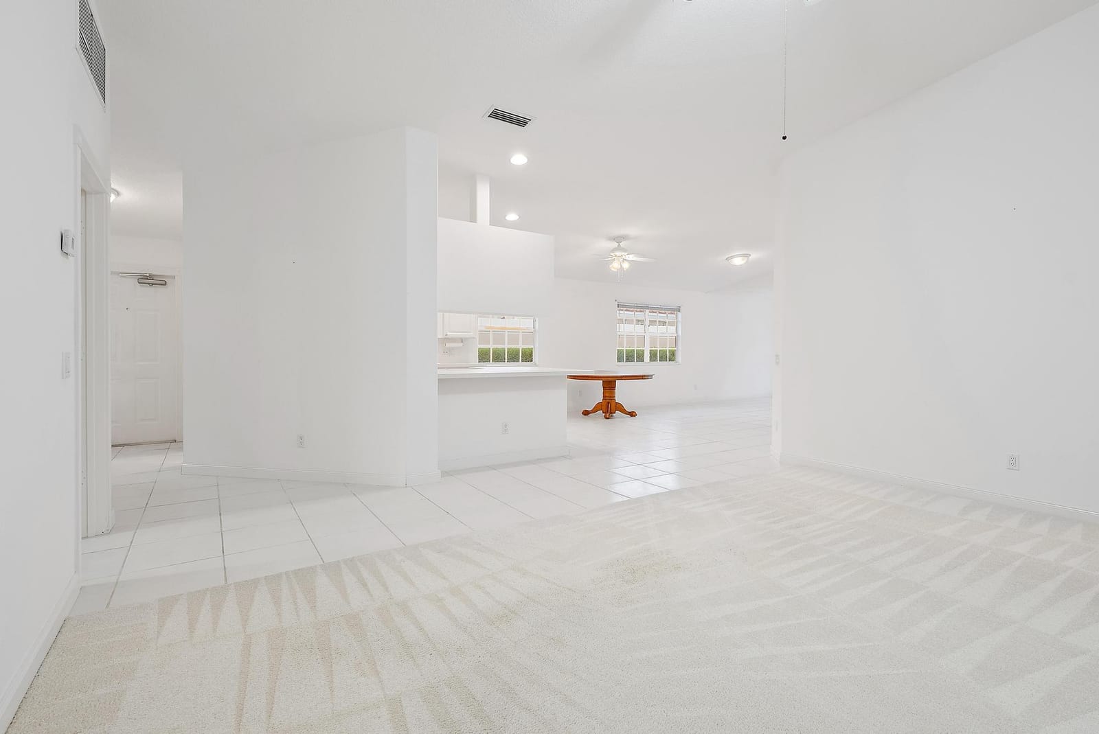 9284 SE Hawks Nest Court — photo 6