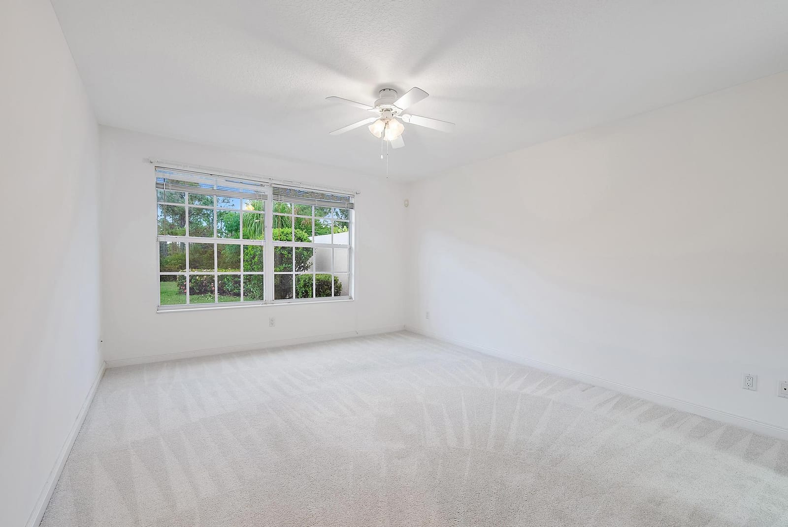 9284 SE Hawks Nest Court — photo 7