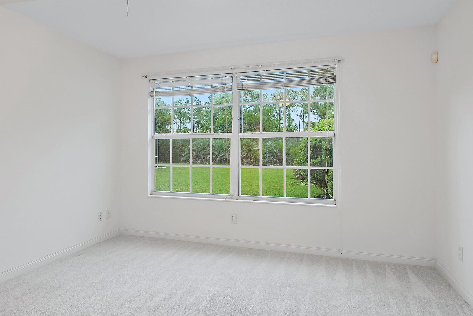 9284 SE Hawks Nest Court — photo 8