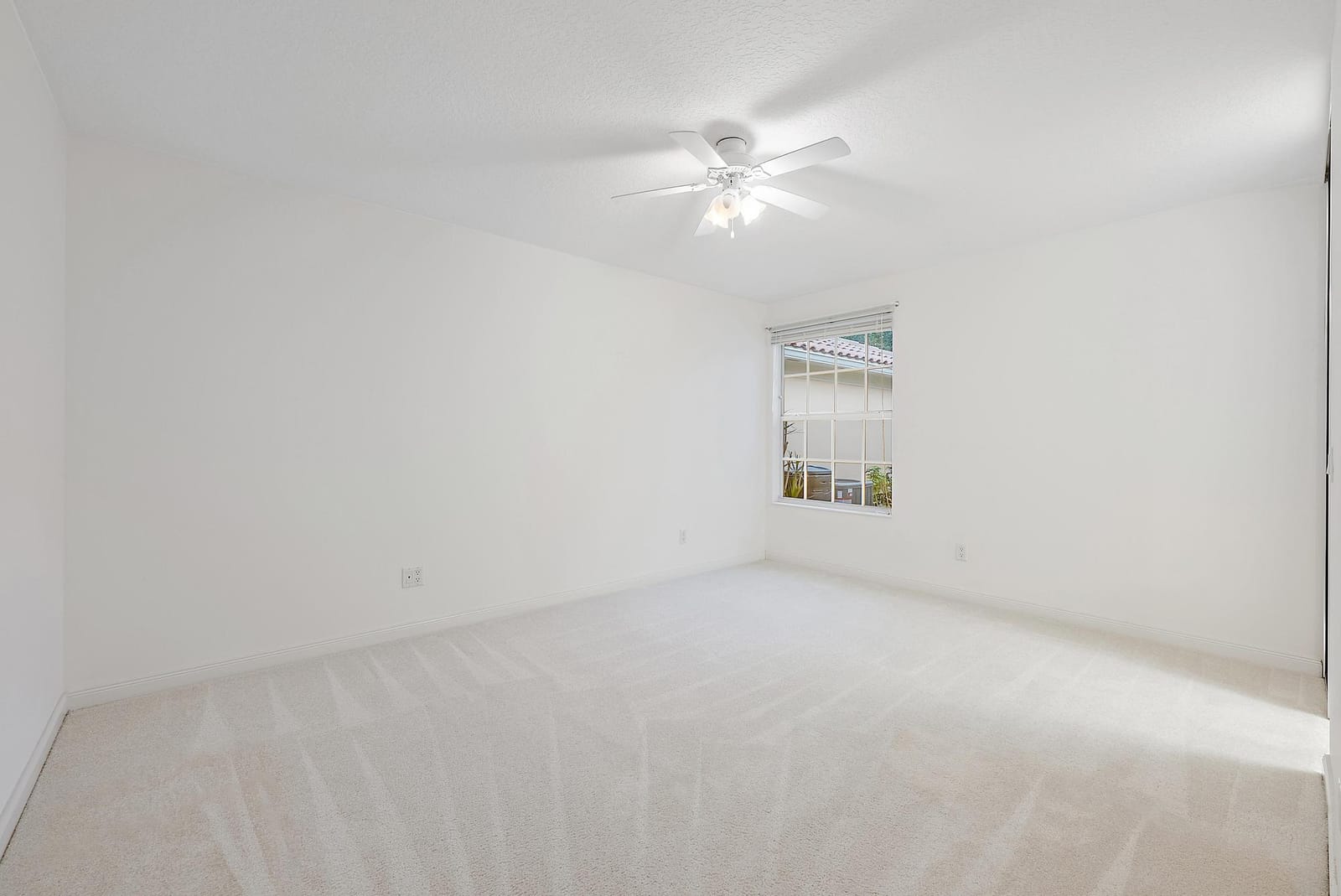 9284 SE Hawks Nest Court — photo 11