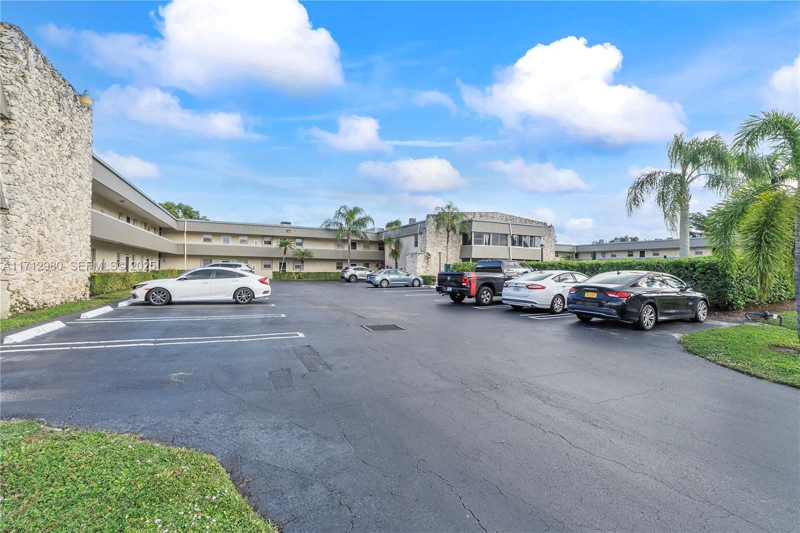 126 Sparrow Drive 22B, Royal Palm Beach, FL 33411 photo 28