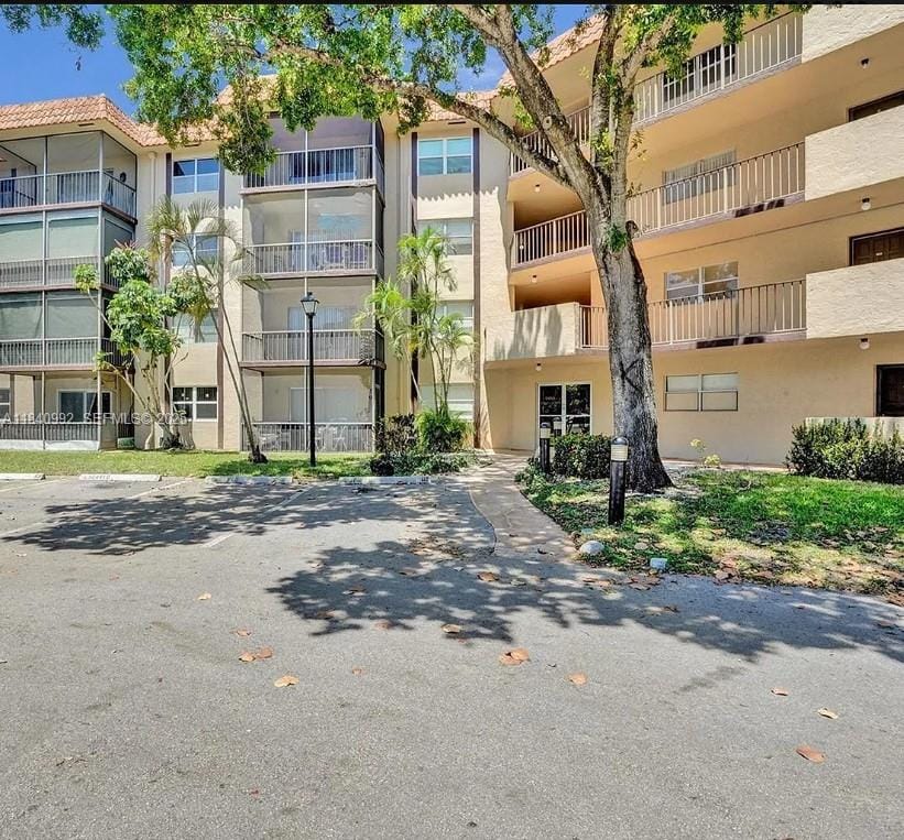 6001 N Falls Cir Drive 107, Lauderhill, FL 33319 photo 2