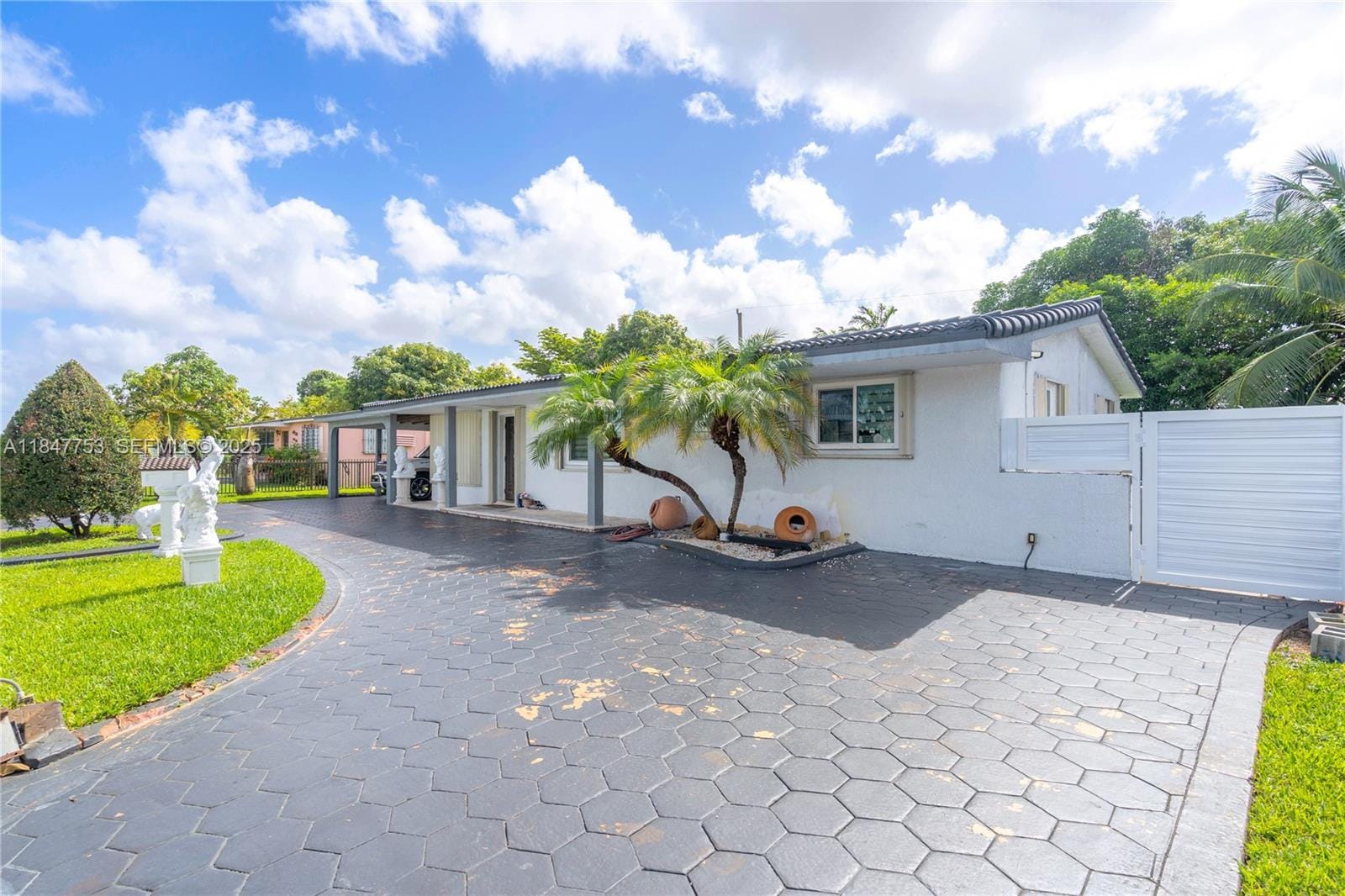 6975 W 10th Court, Hialeah, FL 33014