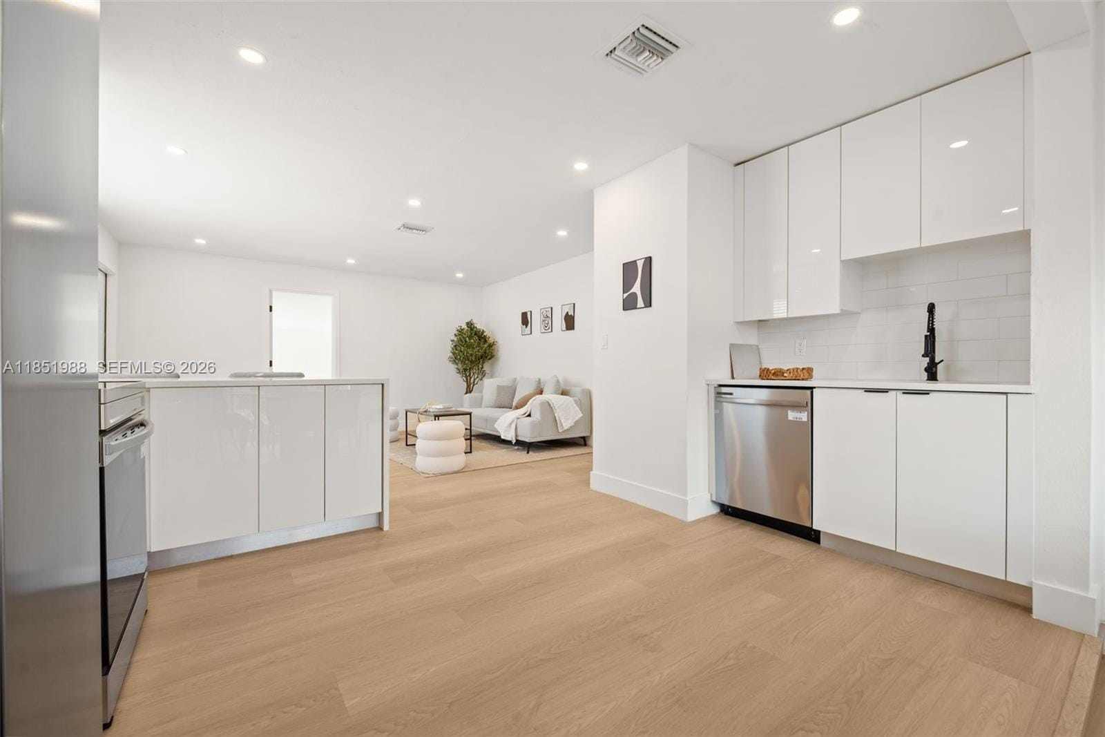 6965 NW 21st Court, Miami, FL 33147 photo 8