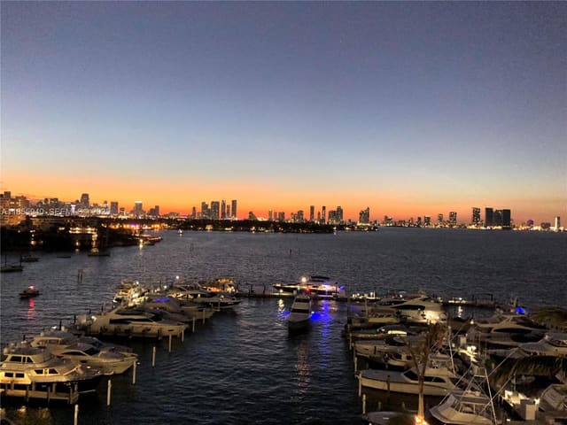 1800 Sunset Harbour Drive 1012, Miami Beach, FL 33139