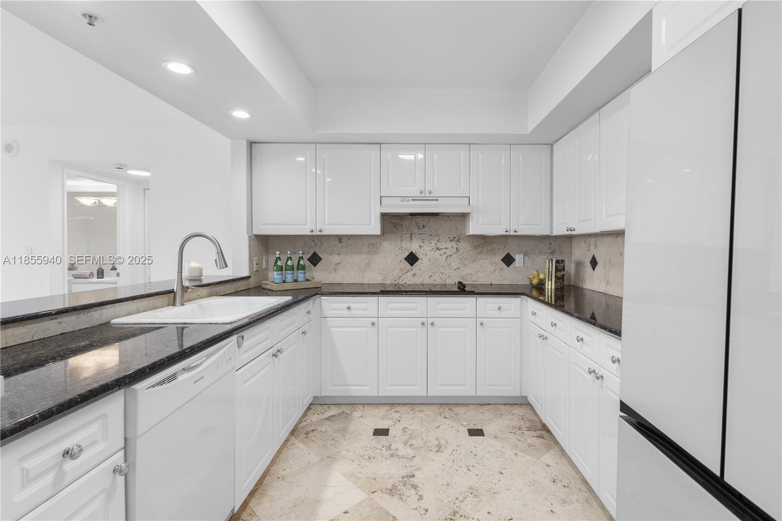 1800 Sunset Harbour Drive 1012, Miami Beach, FL 33139 photo 4