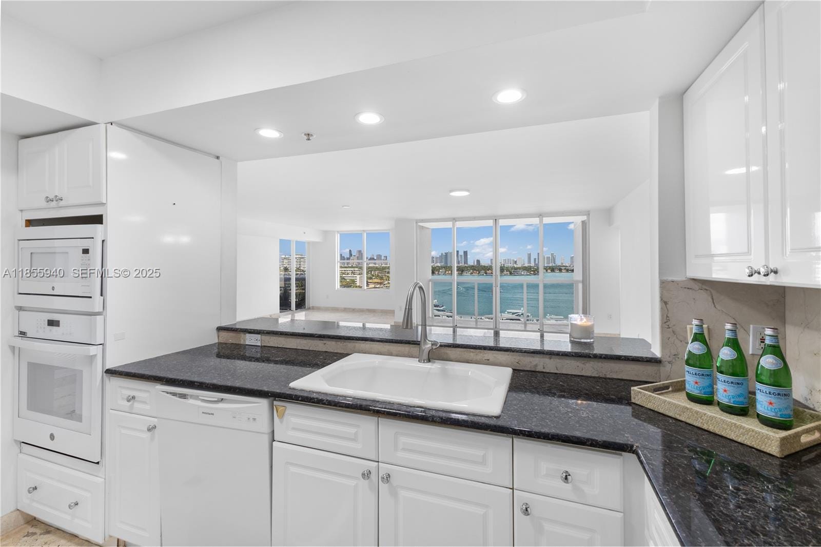 1800 Sunset Harbour Drive 1012, Miami Beach, FL 33139 photo 5